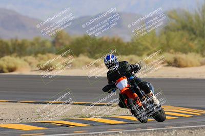 media/Oct-08-2022-SoCal Trackdays (Sat) [[1fc3beec89]]/Turn 10 (945am)/